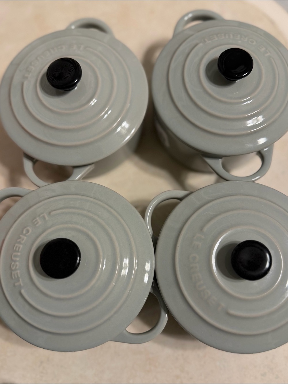 Le Creuset set of 4 mini Coccottes Pistache with black knobs!